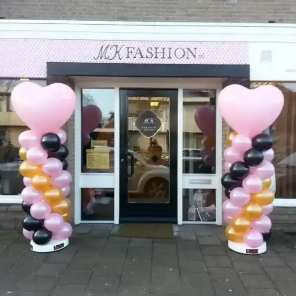 Ballonpilaar met hartballon